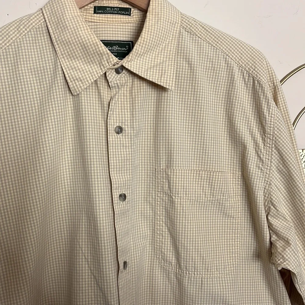 eddie bauer • small checks button down shirt with chest pocket